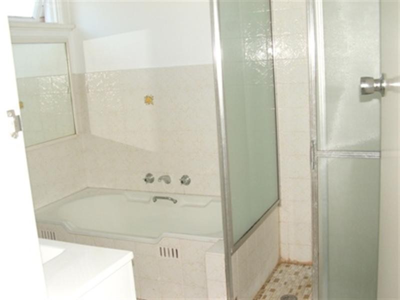 28 Connemara Avenue, Killarney Heights NSW 2087