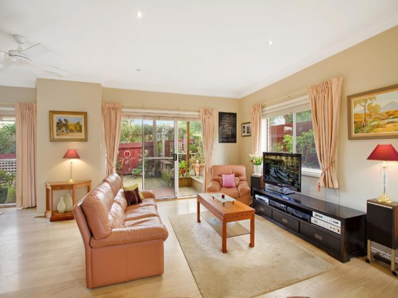 1B Fitzpatrick Ave West, Frenchs Forest NSW 2086