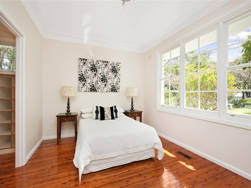 5 Hyde Place, Killarney Heights NSW 2087