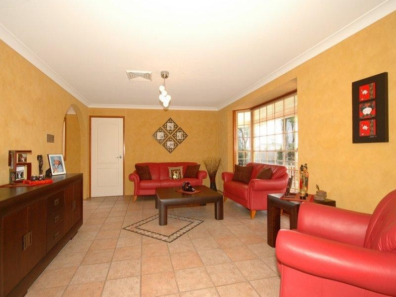 2 Middle Harbour Place, Belrose NSW 2085