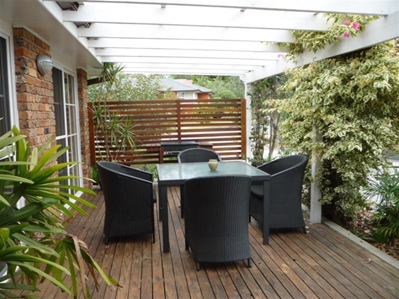 1 Lockhart Place, Belrose NSW 2085