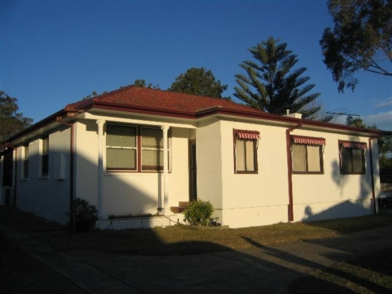 9 Davidson Avenue, Forestville NSW 2087