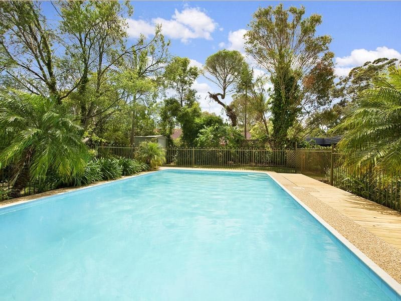 33 Rathowen Parade, Killarney Heights NSW 2087