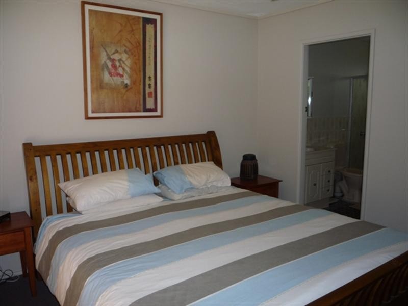 1 Lockhart Place, Belrose NSW 2085