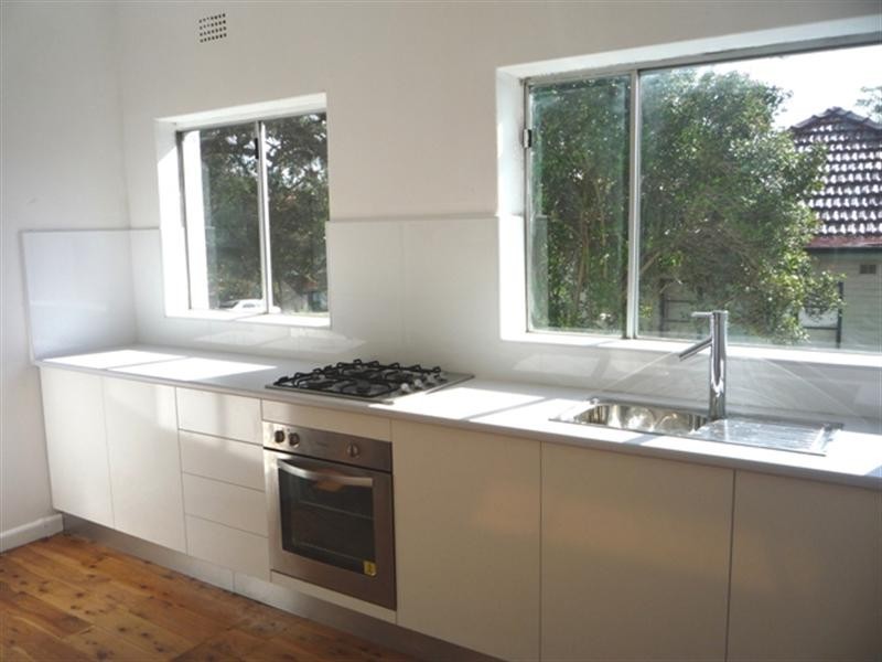 33 Grace Avenue, Frenchs Forest NSW 2086