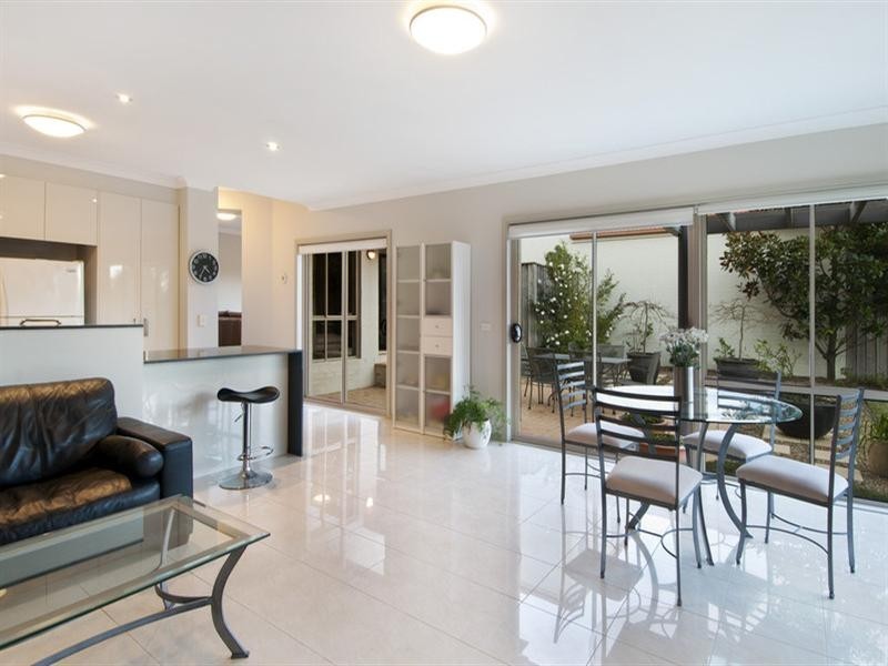 6 Seaview Parade, Belrose NSW 2085