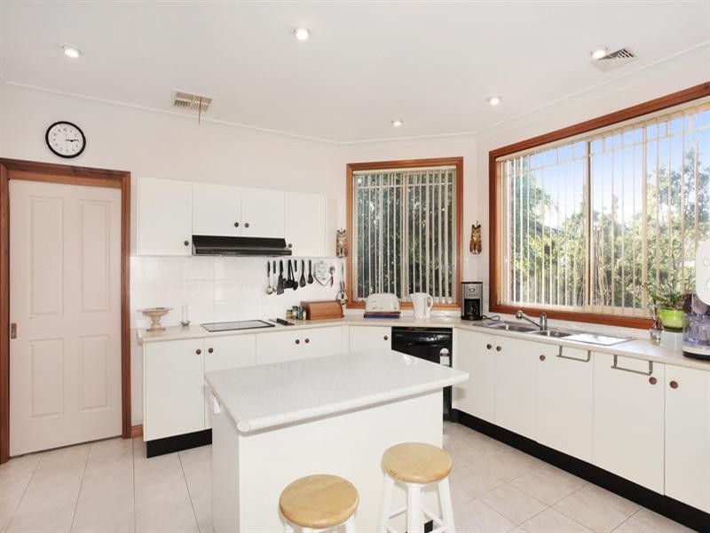 19 Tisane Avenue, Frenchs Forest NSW 2086