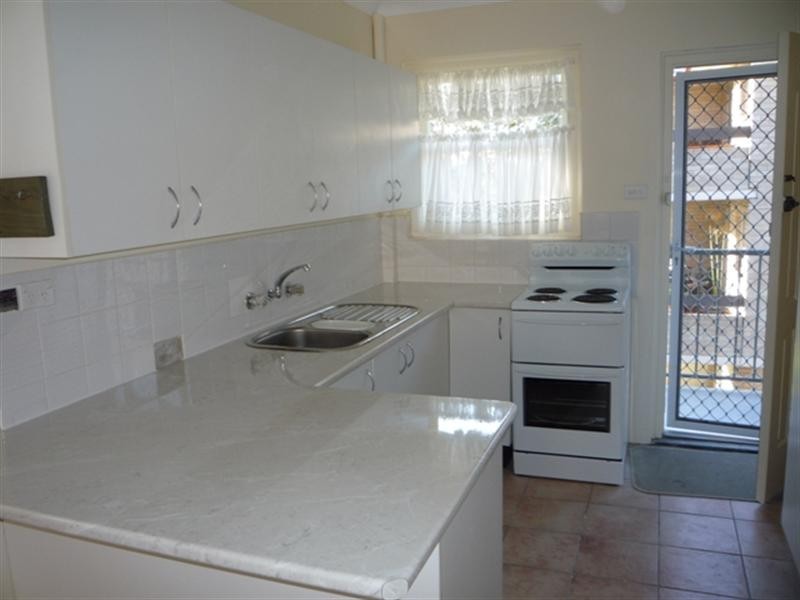 8/35 Park Street, Narrabeen NSW 2101