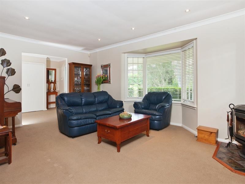 2 Kew Close, Belrose NSW 2085