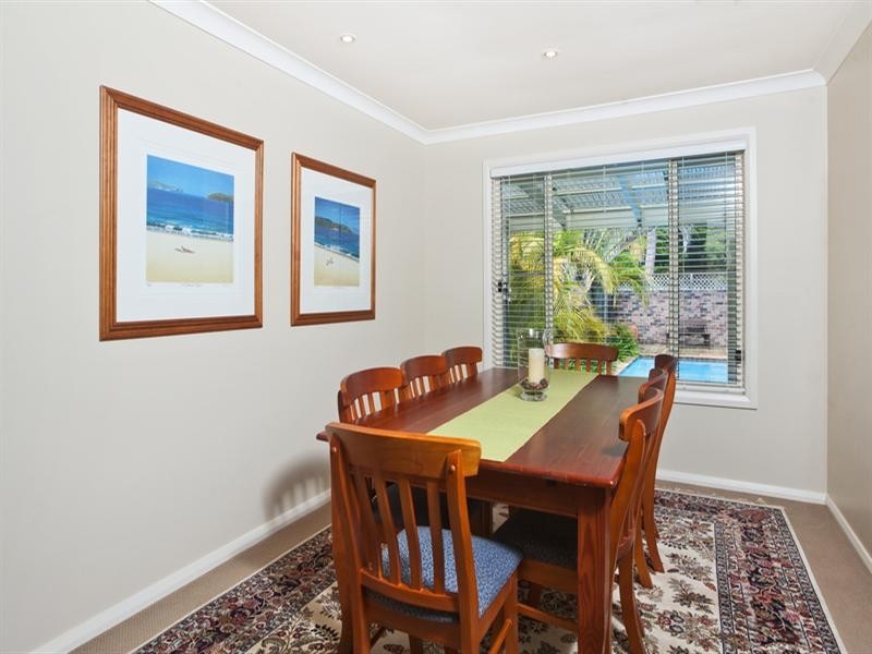 2 Kew Close, Belrose NSW 2085