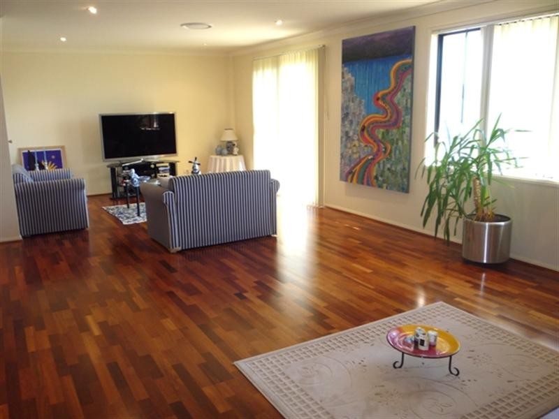 10 Paramount Close, Belrose NSW 2085