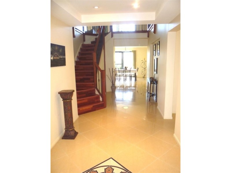 10 Paramount Close, Belrose NSW 2085