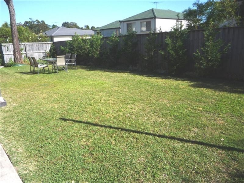 10 Paramount Close, Belrose NSW 2085