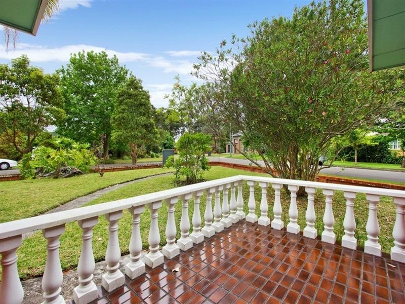 1 Beckman Parade, Frenchs Forest NSW 2086