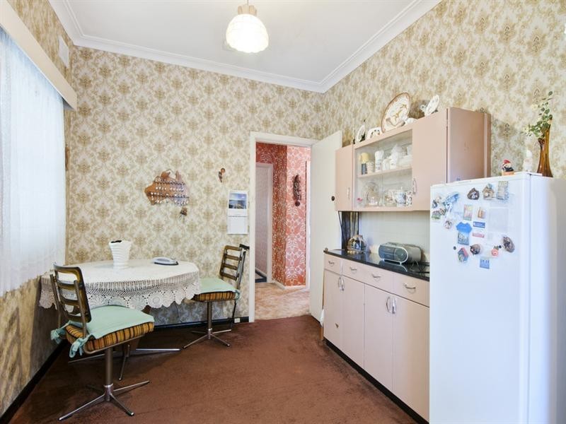 590 Warringah Road, Forestville NSW 2087