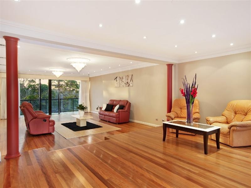 98 Killarney Drive, Killarney Heights NSW 2087