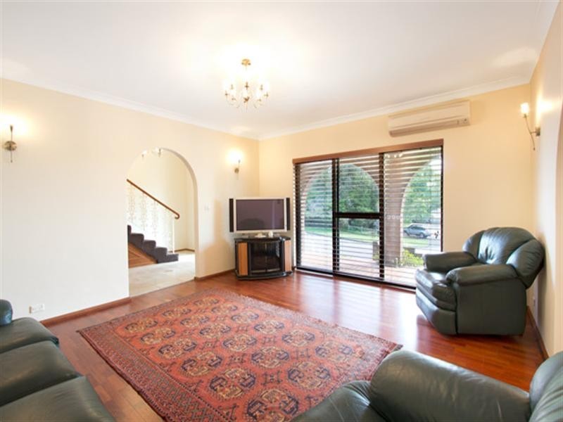 74 Sir Thomas Mitchell Drive, Davidson NSW 2085