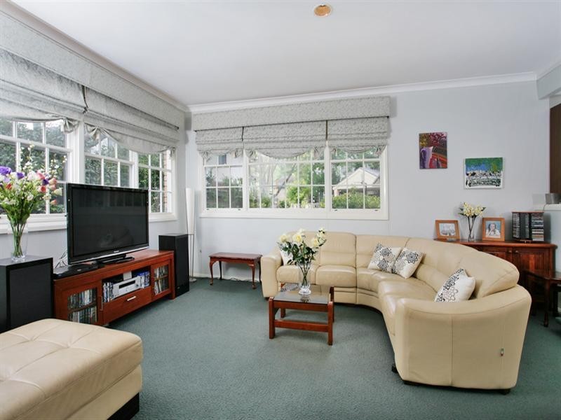 6 Nyorie Place, Frenchs Forest NSW 2086