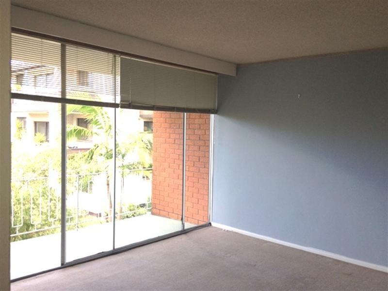 6/117 Oaks Avenue, Dee Why NSW 2099