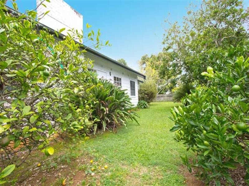 102 Prince Charles Road, Frenchs Forest NSW 2086