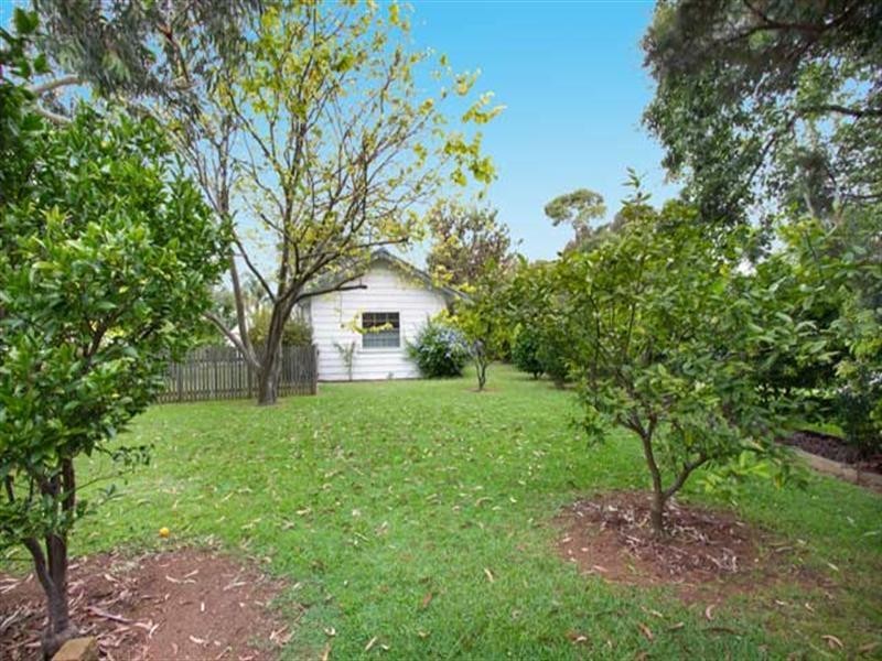 102 Prince Charles Road, Frenchs Forest NSW 2086