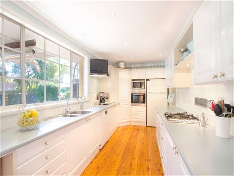 10 Mimosa Street, Frenchs Forest NSW 2086