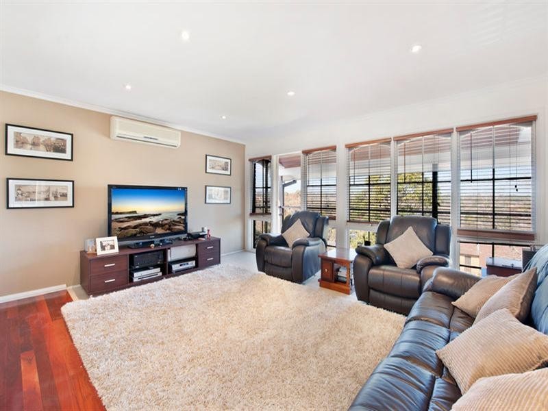 10 Windrush Avenue, Belrose NSW 2085