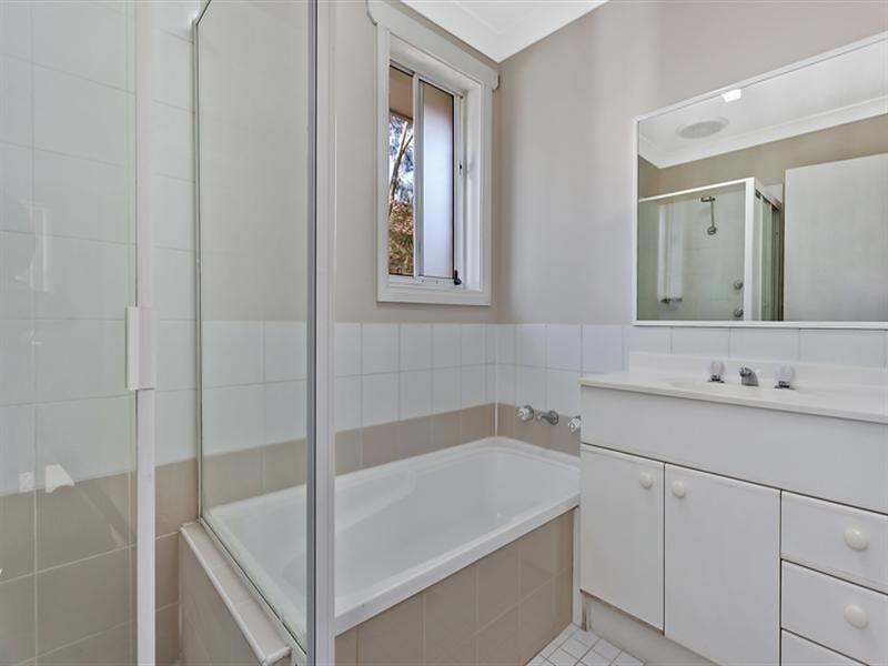 29A Carnarvon Drive, Frenchs Forest NSW 2086