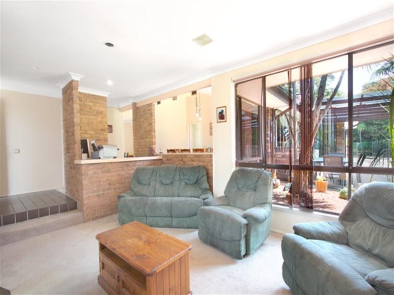 23 John Oxley Drive, Frenchs Forest NSW 2086