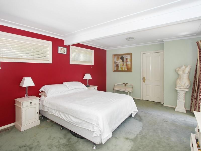 61 Pound Avenue, Frenchs Forest NSW 2086