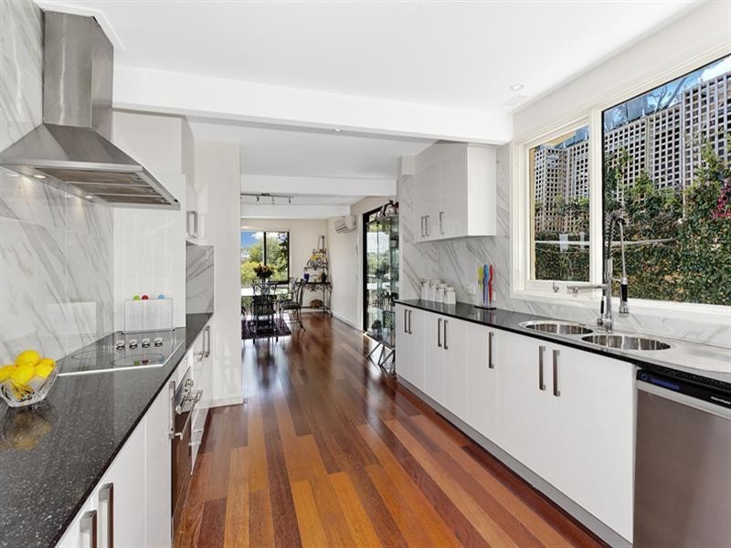 116 Killarney Drive, Killarney Heights NSW 2087