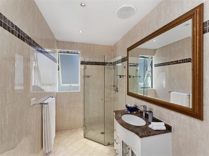 116 Killarney Drive, Killarney Heights NSW 2087