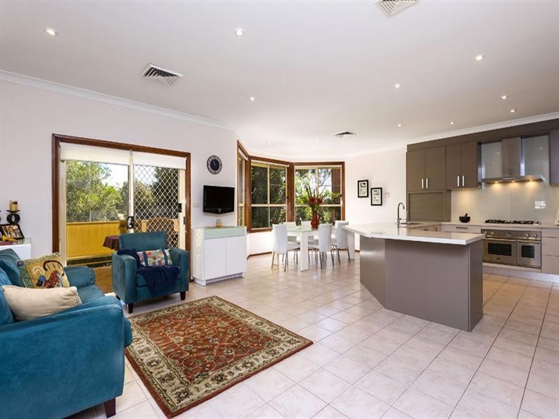 18 Tisane Avenue, Frenchs Forest NSW 2086