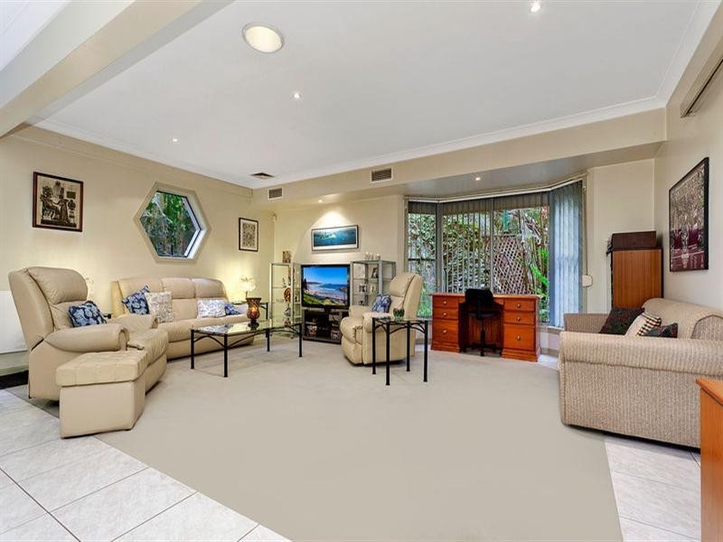 39 Oxford Falls Road, Beacon Hill NSW 2100