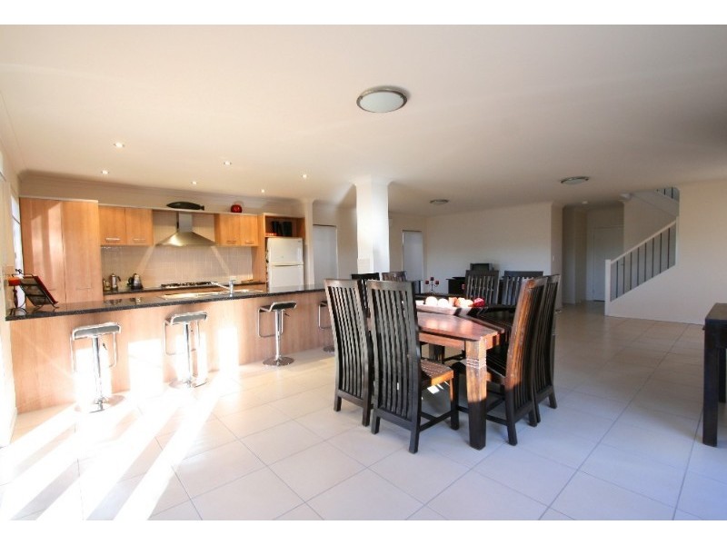 1 Celestial Court, Carina QLD 4152