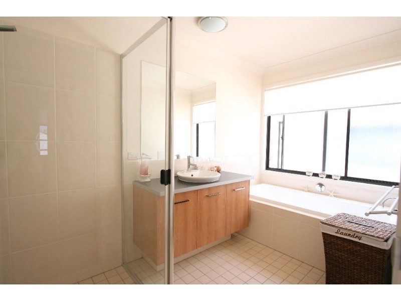 1 Celestial Court, Carina QLD 4152