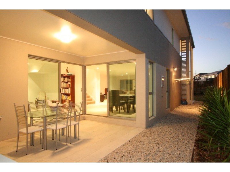 33 Village Circuit, Murarrie QLD 4172