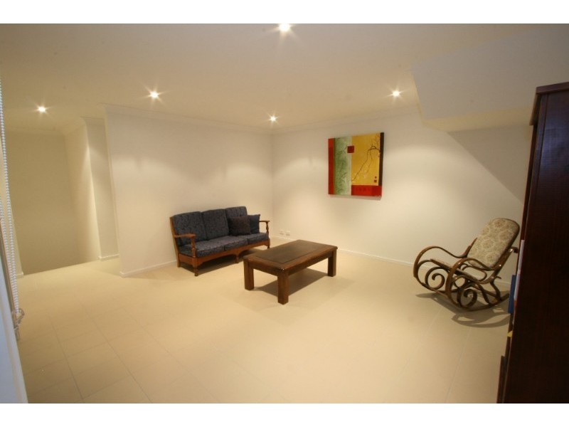 33 Village Circuit, Murarrie QLD 4172