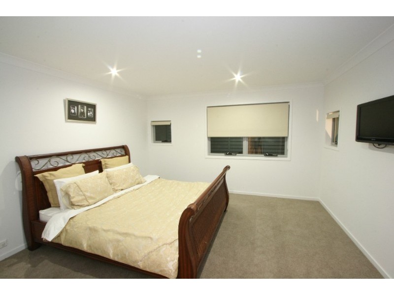 33 Village Circuit, Murarrie QLD 4172