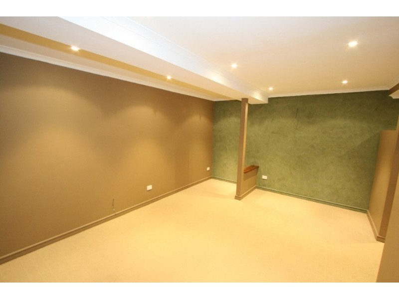 34 Paget Street, Carina QLD 4152