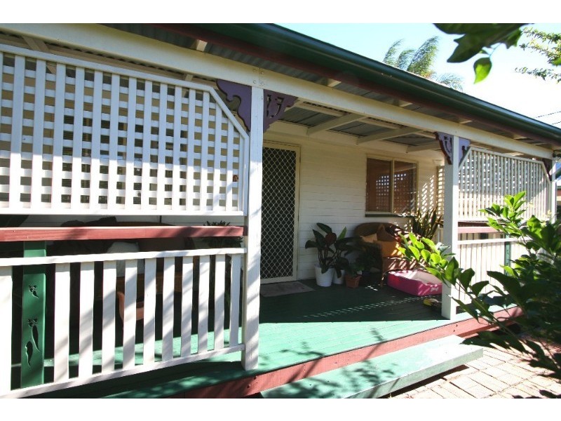 11 Moore Street, Morningside QLD 4170