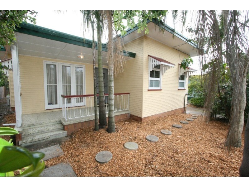 124 Junction Road, Morningside QLD 4170