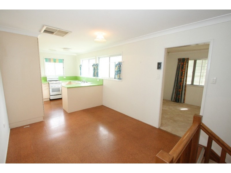 30 Collings Street, Balmoral QLD 4171