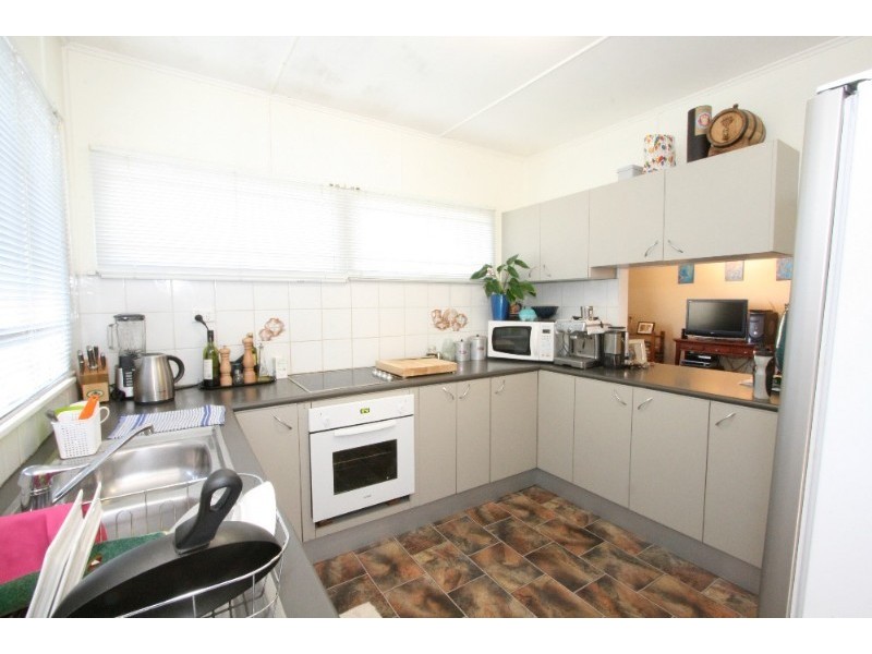 4 Ludwick Street, Cannon Hill QLD 4170