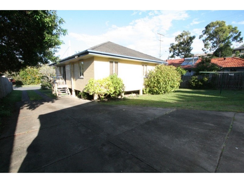 4 Ludwick Street, Cannon Hill QLD 4170