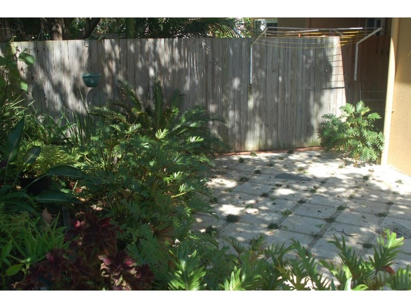 4/11 Bilyana Street, Balmoral QLD 4171