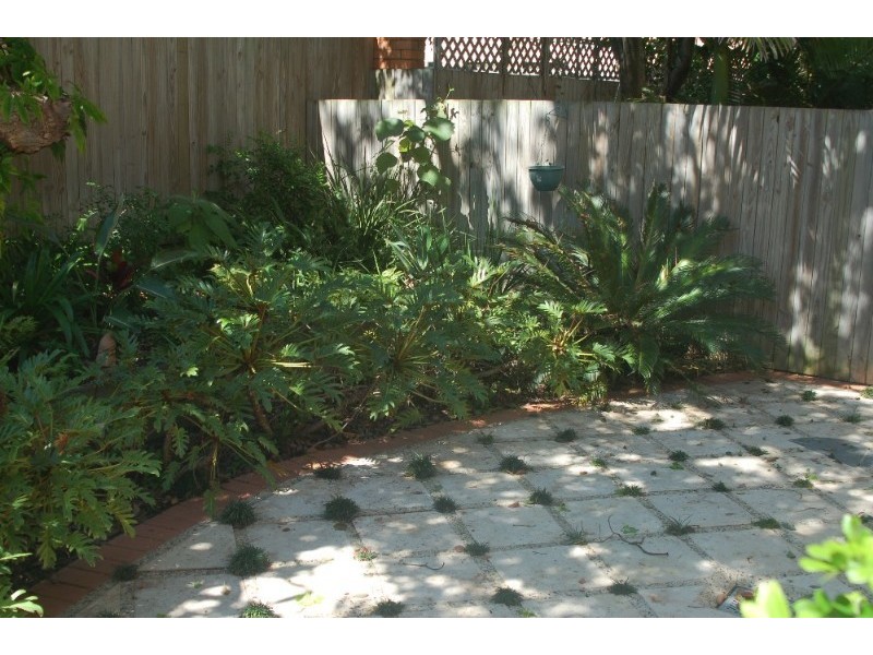 4/11 Bilyana Street, Balmoral QLD 4171