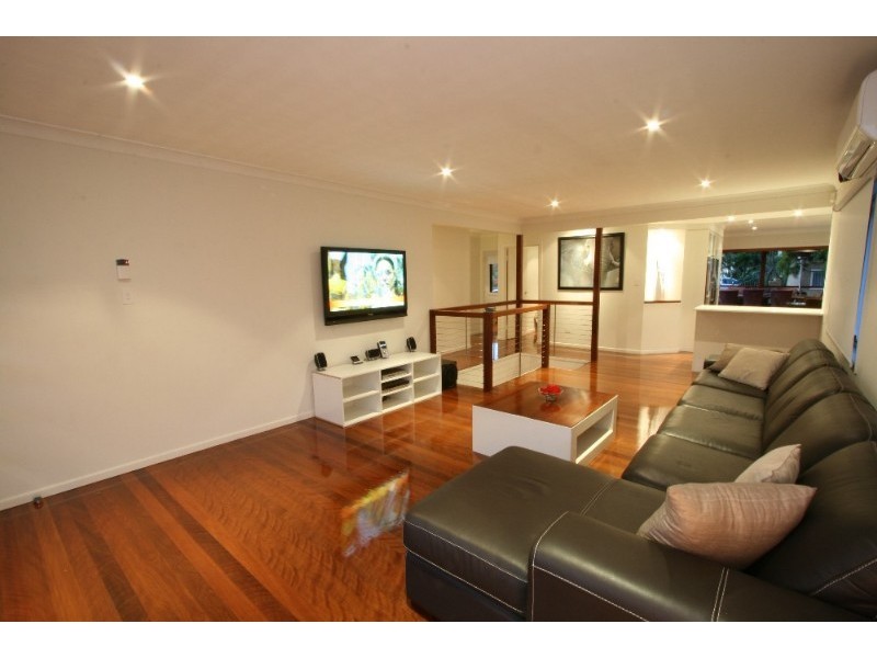 22 Greens Road, Coorparoo QLD 4151