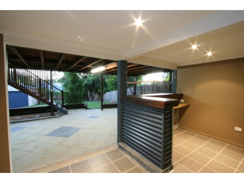 34 Paget Street, Carina QLD 4152