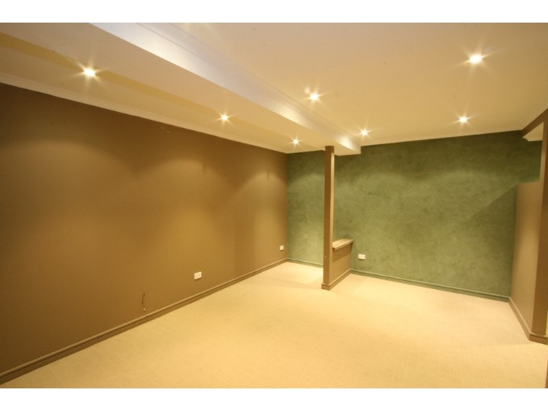 34 Paget Street, Carina QLD 4152